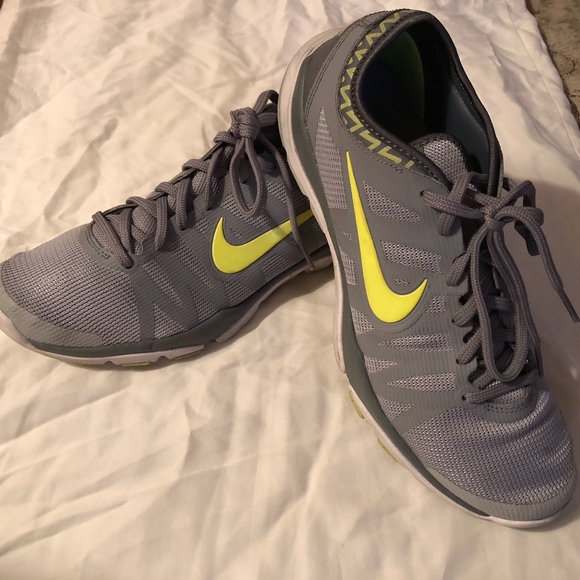 women's nike training flex supreme tr3